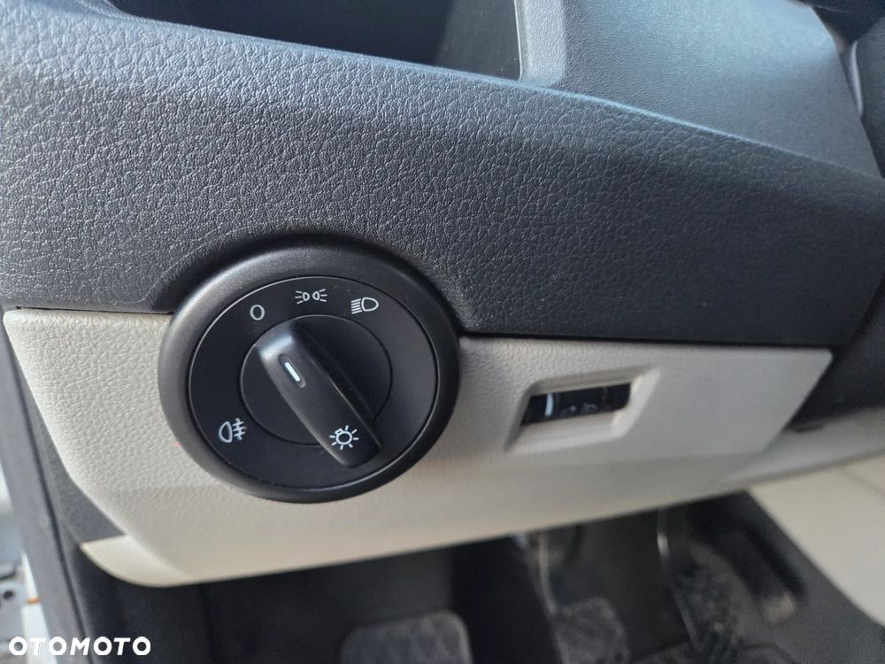 Volkswagen Transporter - 17