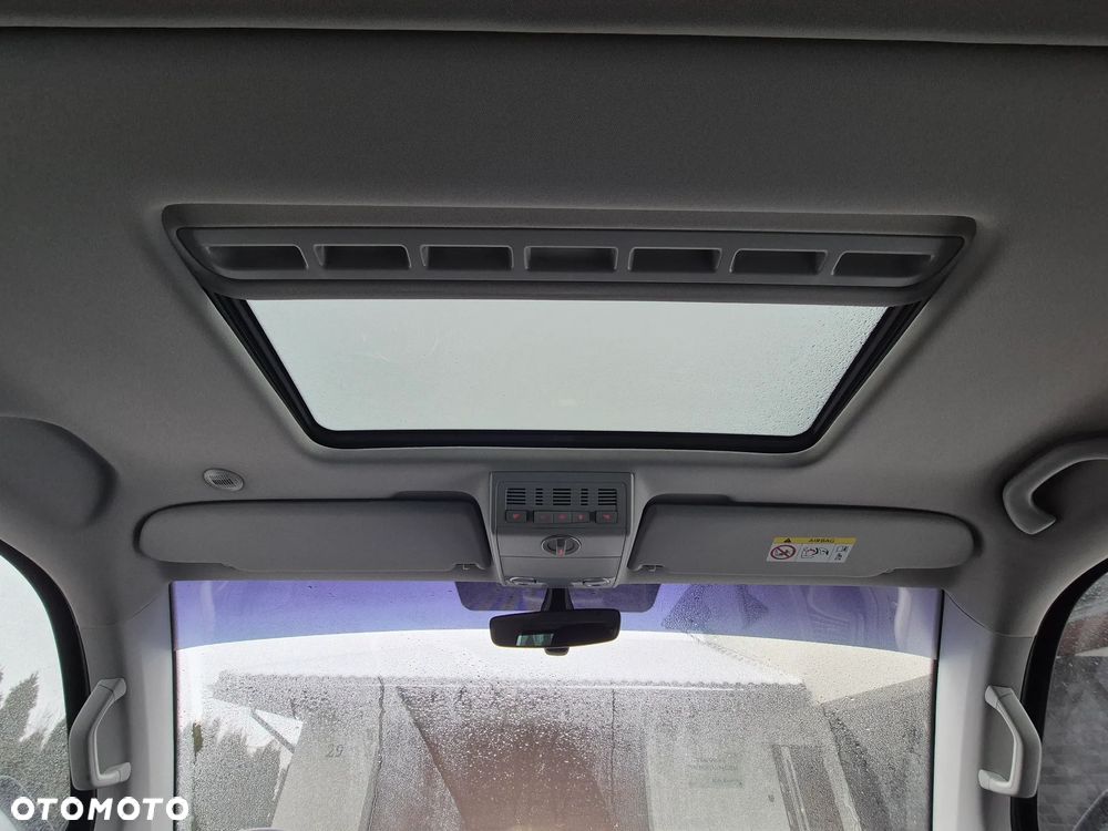 Volkswagen Multivan 2.0 TDI L1 Comfortline DSG - 27