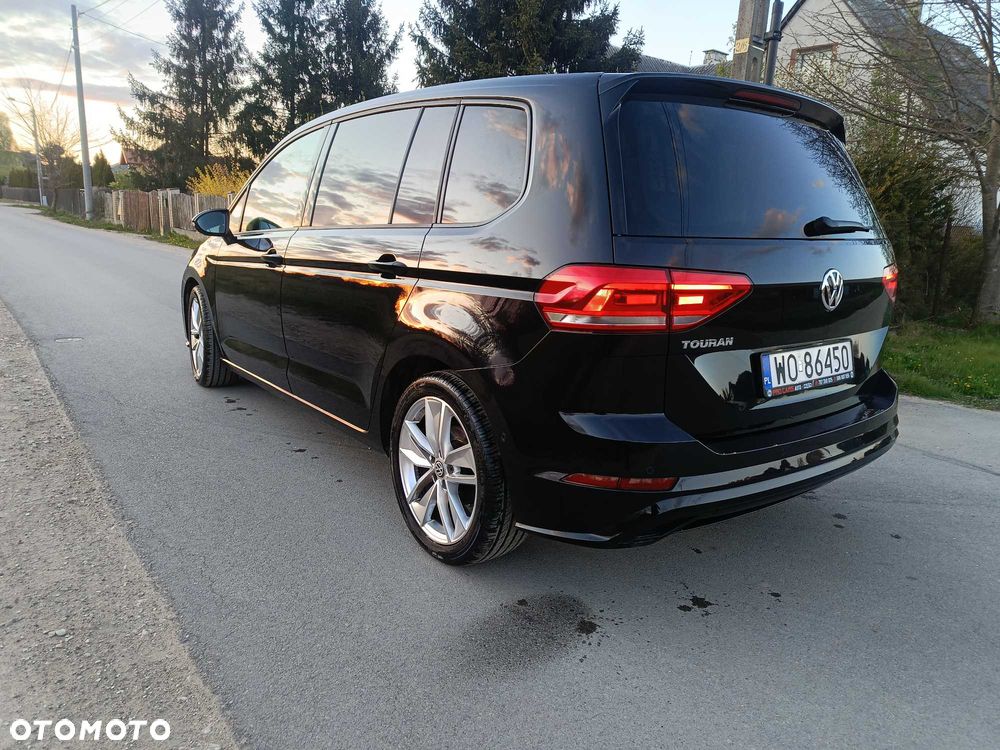 Volkswagen Touran - 2
