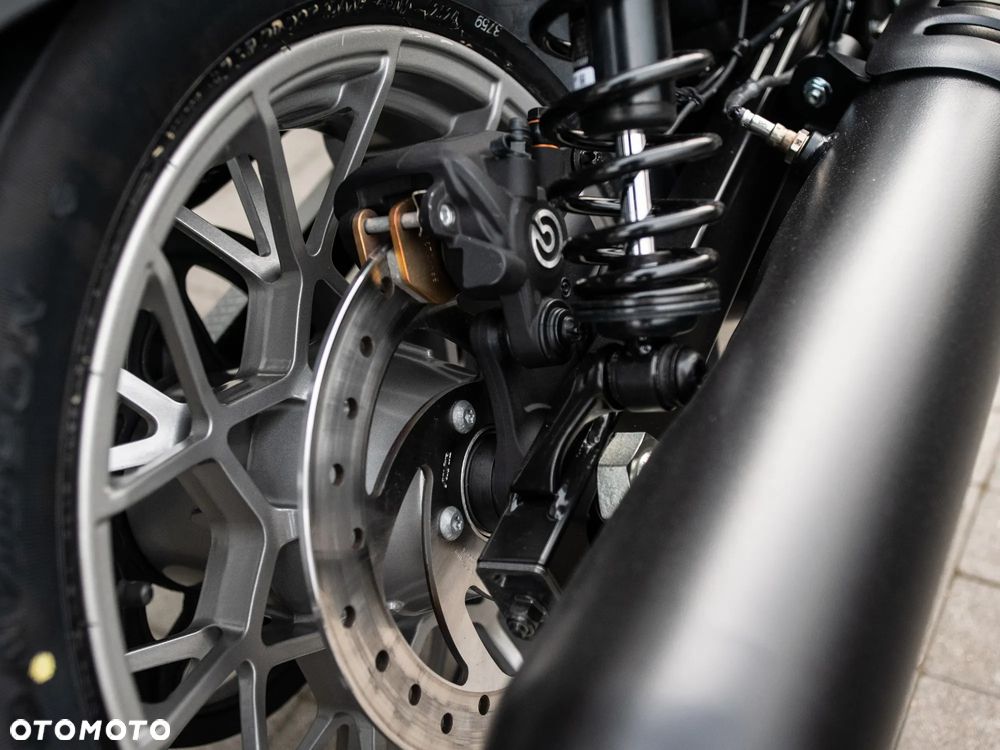 Harley-Davidson Sportster Nightster 975 - 14