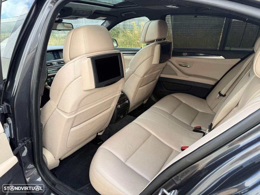 BMW 550 i Pack M Auto - 18