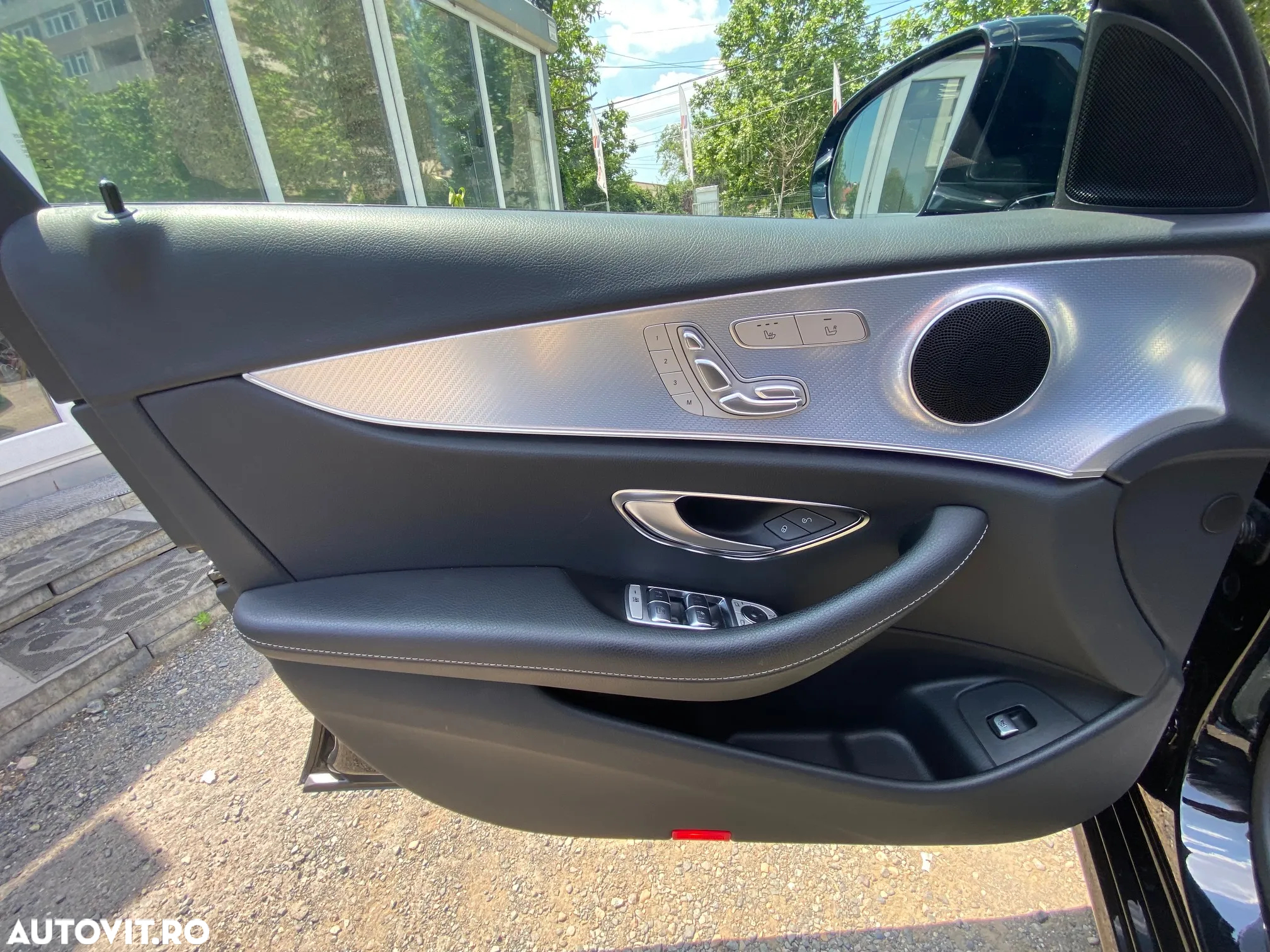Mercedes-Benz E 220 d 4Matic 9G-TRONIC Sportstyle Edition - 14