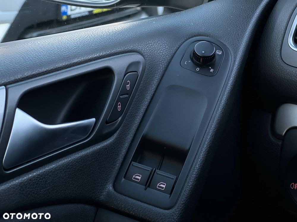Volkswagen Golf - 19