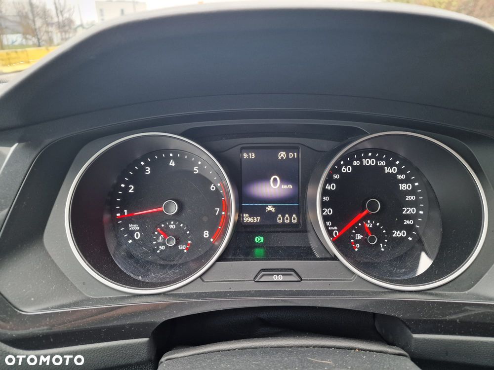 Volkswagen Tiguan - 8