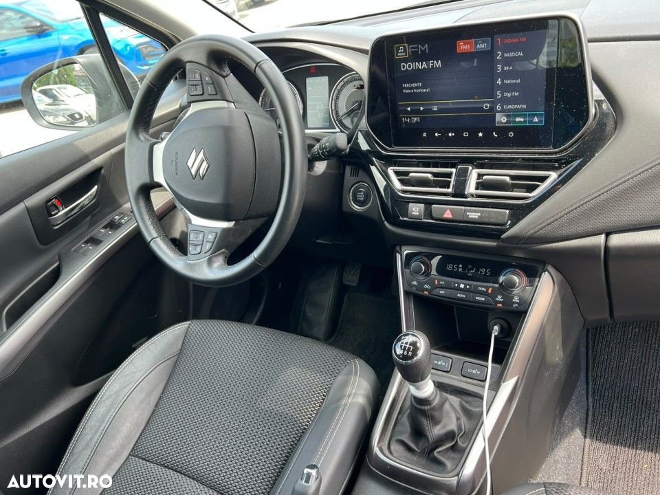 Suzuki S-Cross - 12