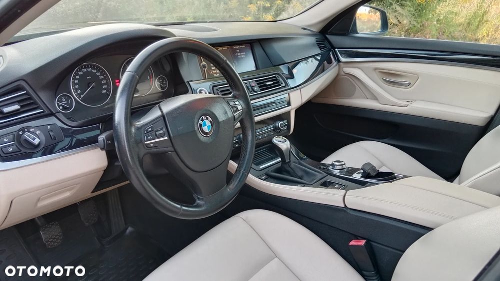 BMW Seria 5 520d - 17