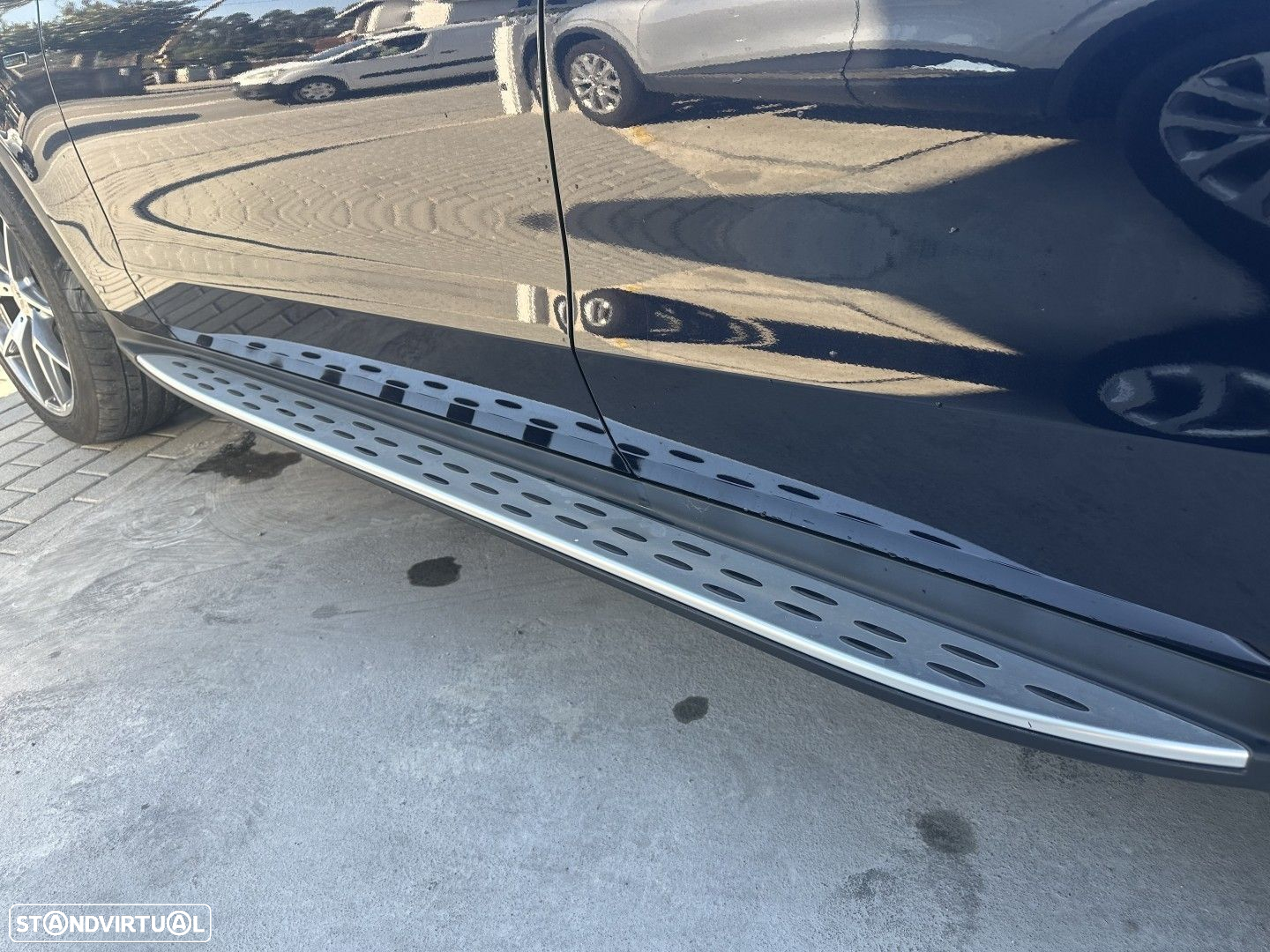 Mercedes-Benz GLC 300 e 4Matic 9G-TRONIC AMG Line - 8