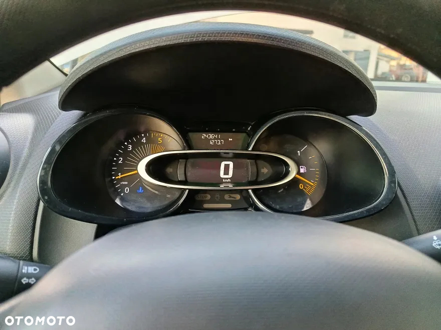 Renault Clio - 2