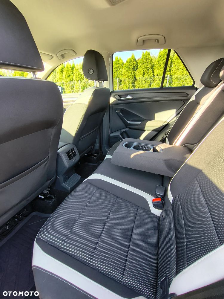 Volkswagen T-Roc 1.5 TSI GPF ACT Premium - 25
