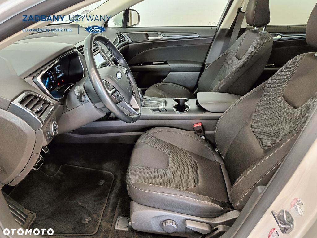 Ford Mondeo 2.0 Hybrid Titanium - 9