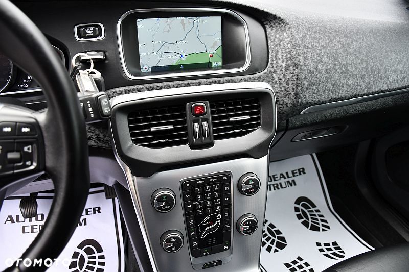 Volvo V40 T4 Inscription - 14