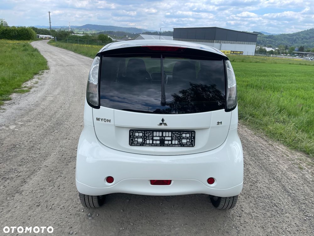 Mitsubishi i-MiEV Standard - 7