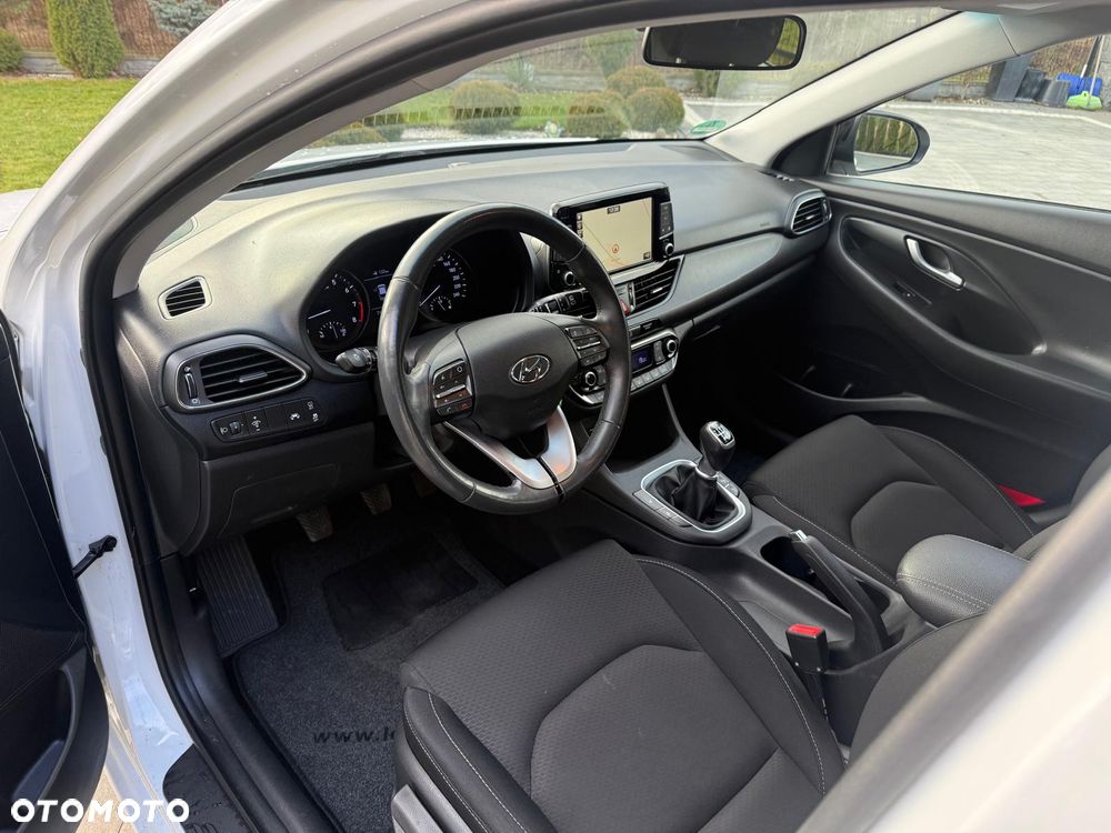 Hyundai i30 1.4 YES - 11