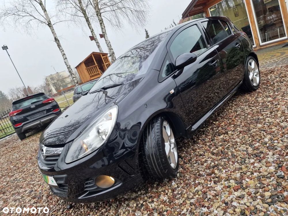 Opel Corsa 1.6 Turbo GSi - 1