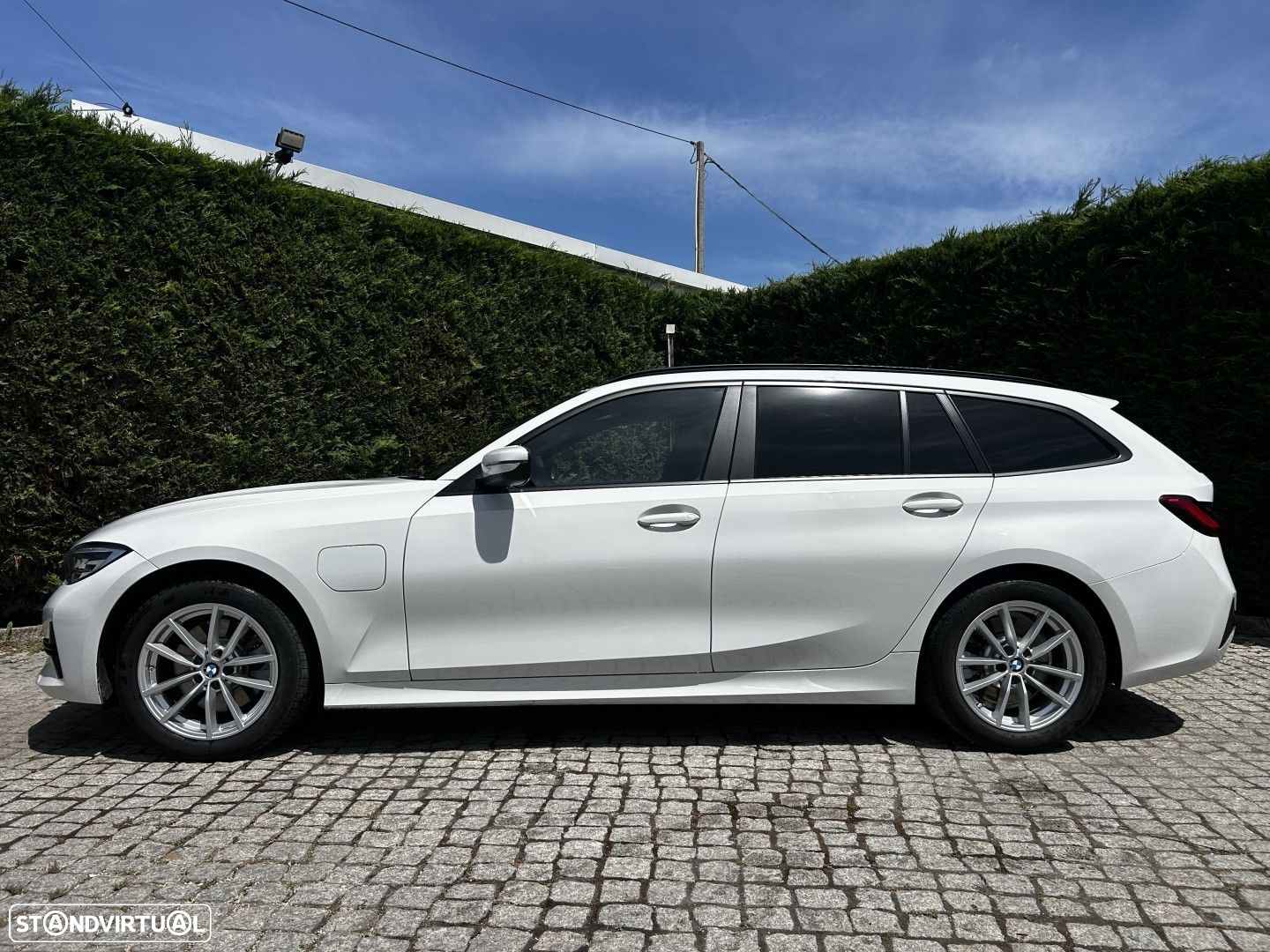 BMW 320 e Touring Line Luxury Auto - 22