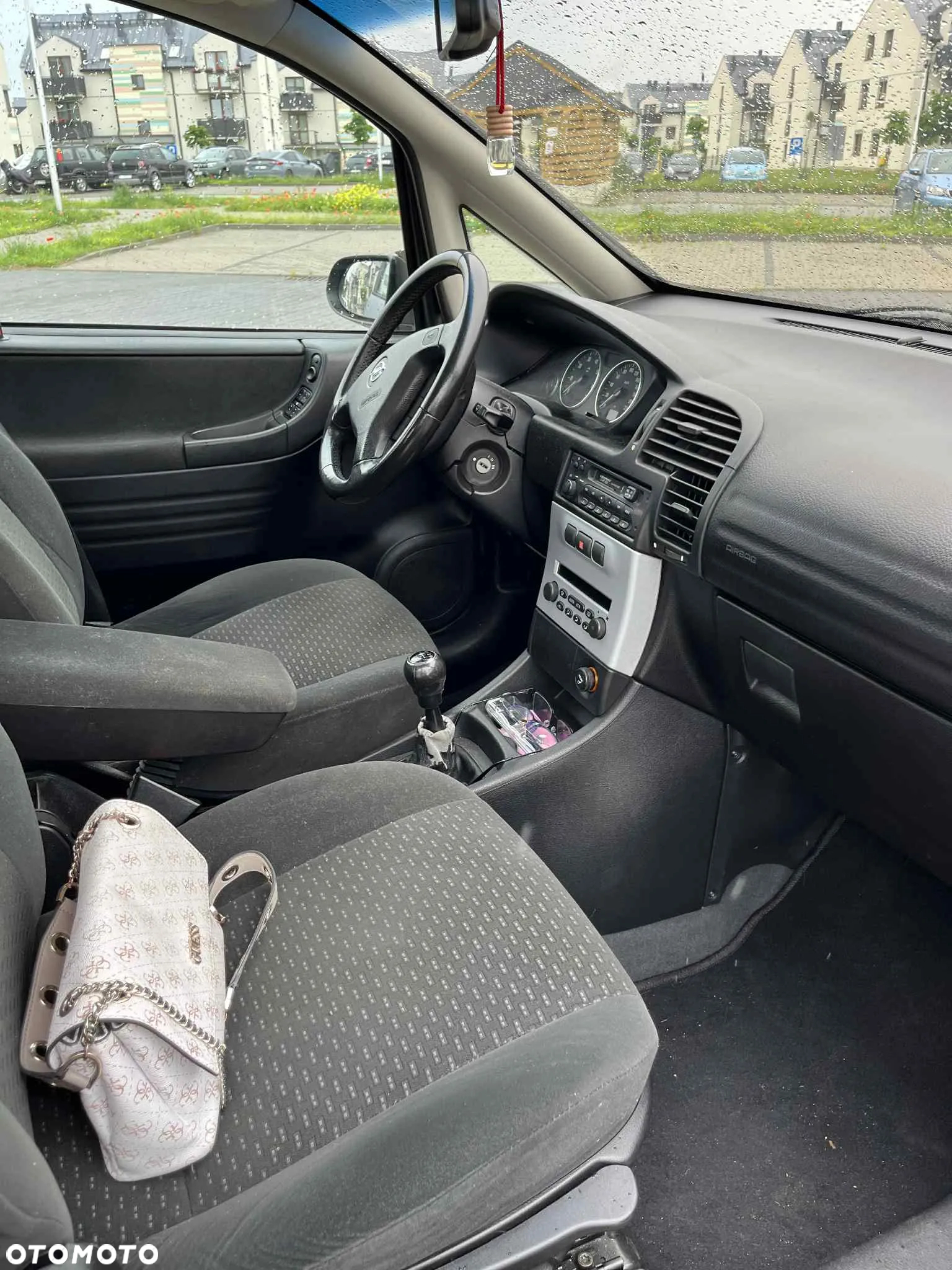 Opel Zafira 1.8 - 13
