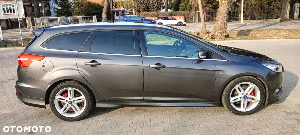 Ford Focus 1.5 TDCi DPF Start-Stopp-System ST-Line - 16