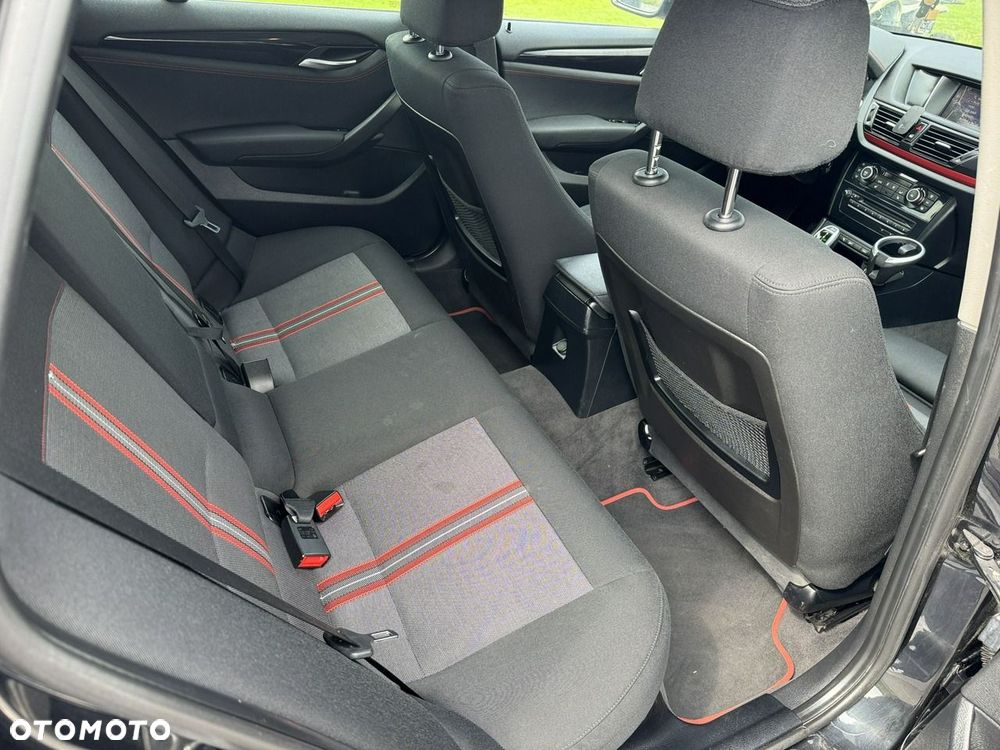 BMW X1 sDrive18d Sport Line - 26