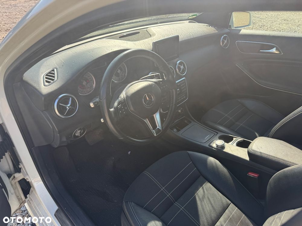 Mercedes-Benz Klasa A 180 (BlueEFFICIENCY) 7G-DCT - 14