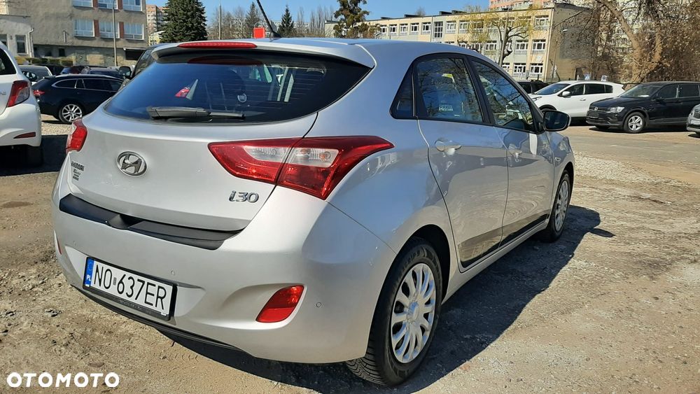 Hyundai i30 1.4 Trend - 4