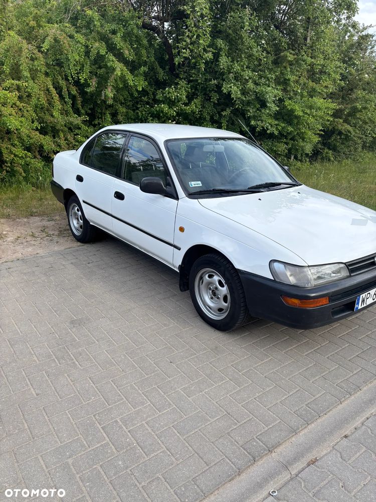 Toyota Corolla - 5