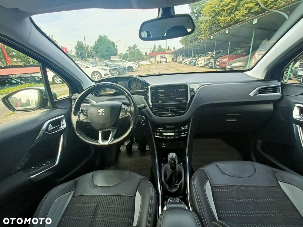 Peugeot 2008 1.6 e-HDi Allure S&S - 6