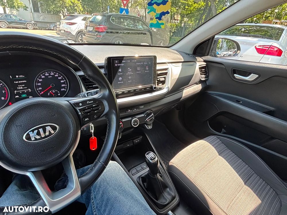 Kia Stonic 1.0 T-GDI Urban - 13