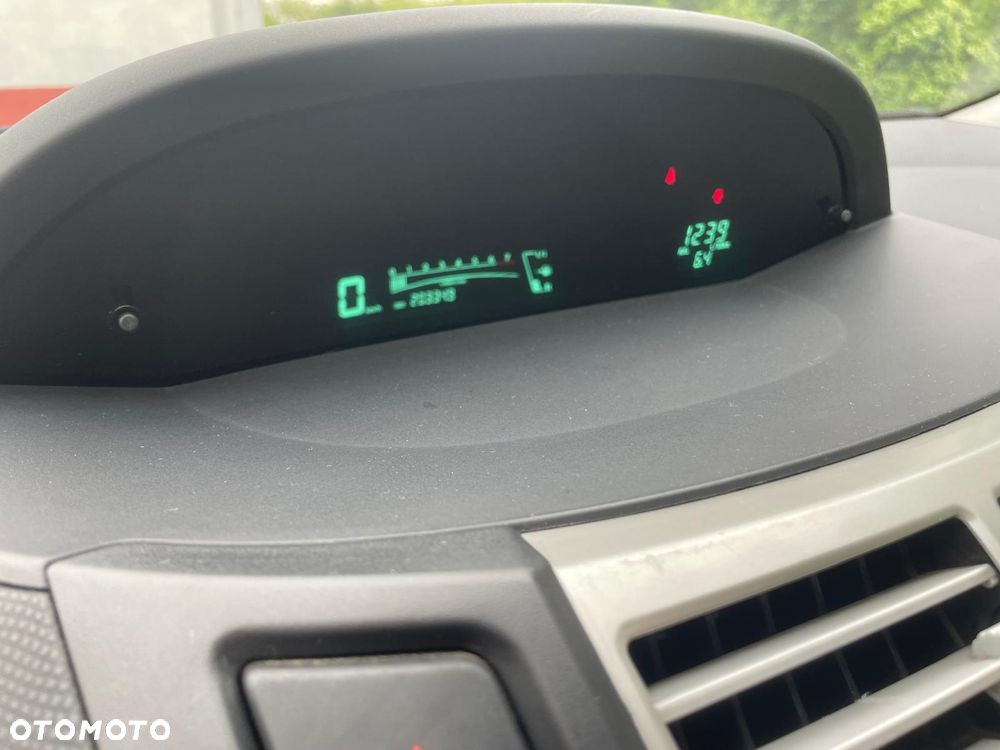 Toyota Yaris - 13