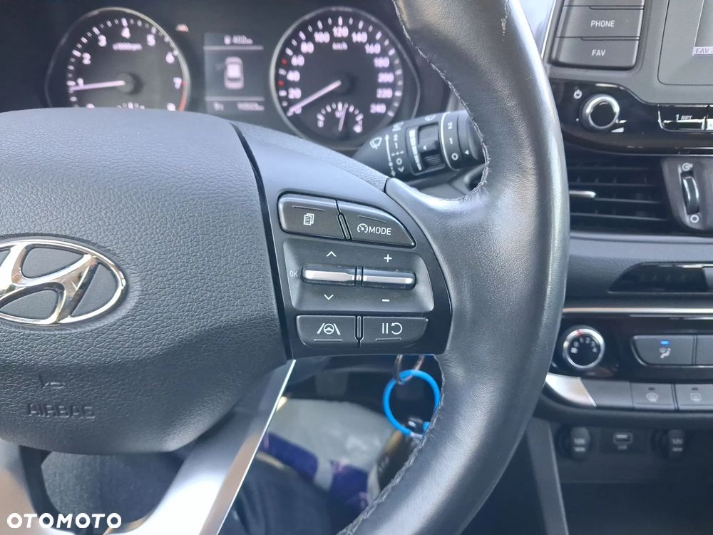 Hyundai i30 1.5 DPI Classic + - 18