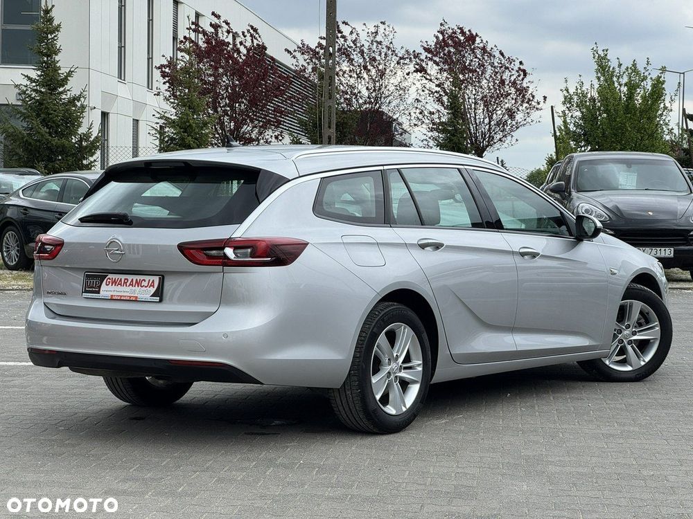 Opel Insignia - 10