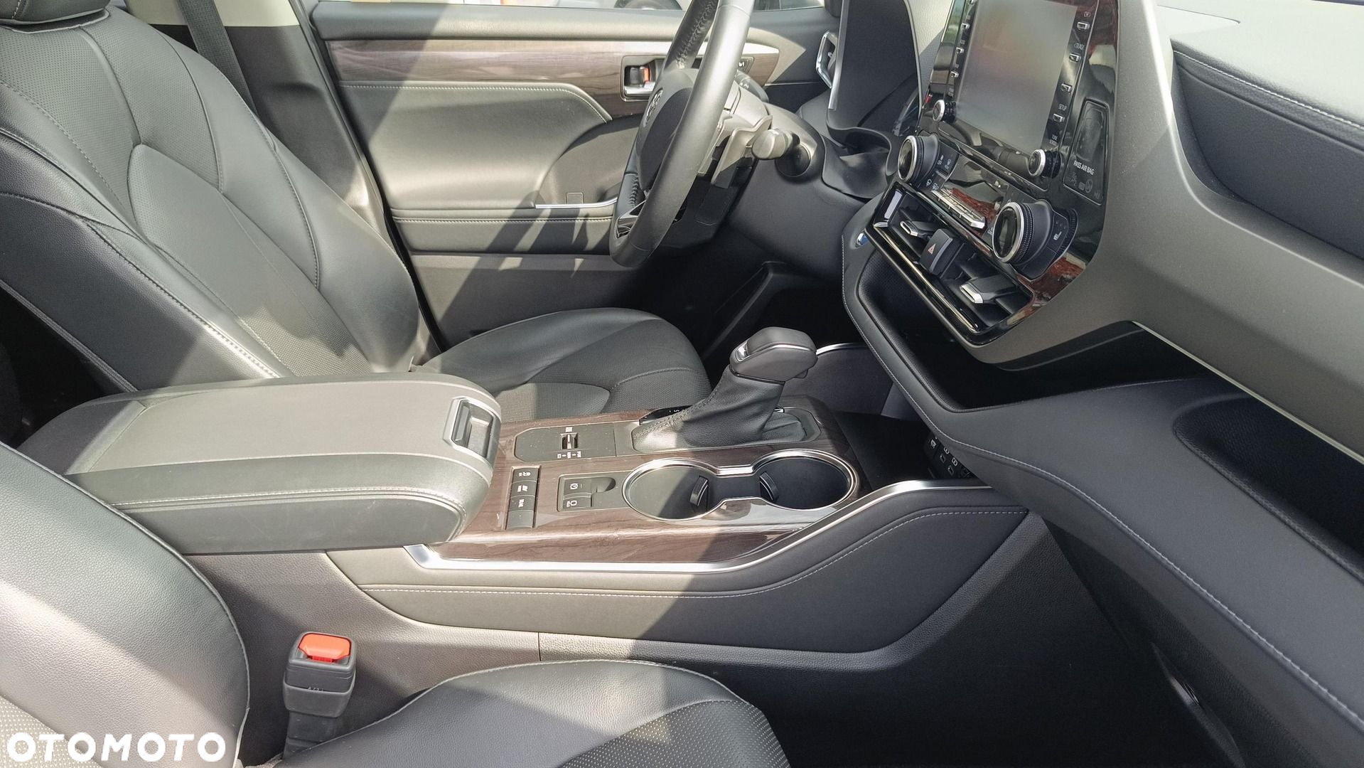 Toyota Highlander - 10