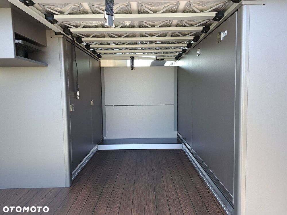 Volkswagen Grand California Grand California 600 DMC 3500kg silnik: 2,0 l TDI EURO VI-e SCR / 163KM/skrzynia biegów: Przedni napęd automatyczna 8-biegowa rozstaw osi: 3640 mm - 12