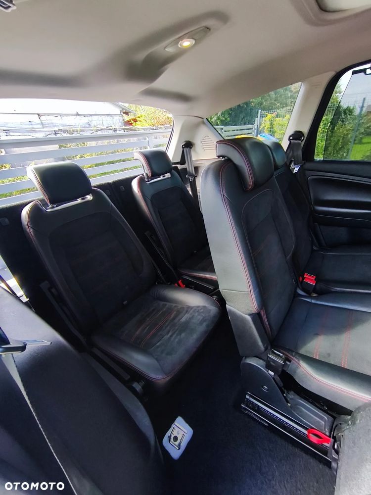 Ford S-Max 2.0 TDCi DPF Titanium - 37