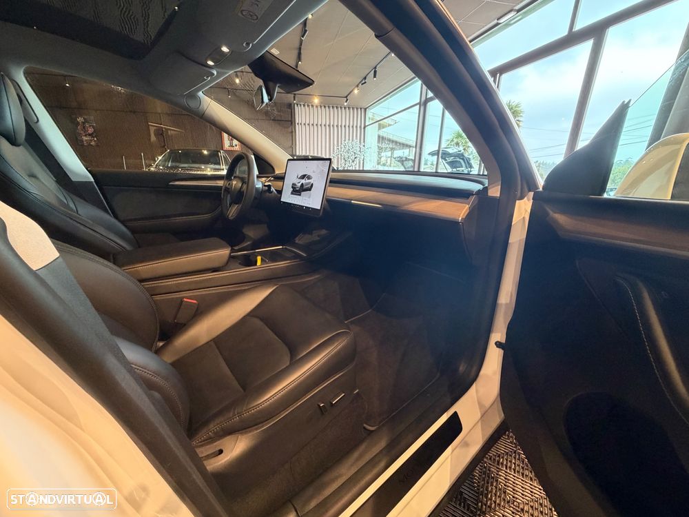 Tesla Model Y Tração Traseira - 30