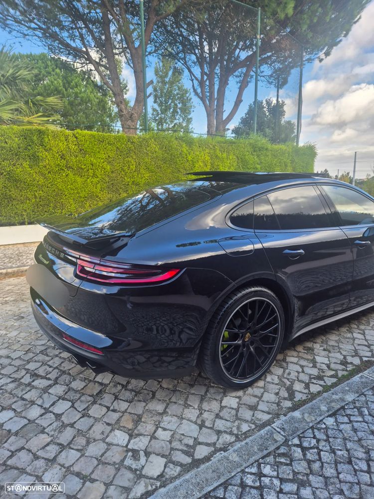 Porsche Panamera 4 E-Hybrid 10 Years Edition - 13