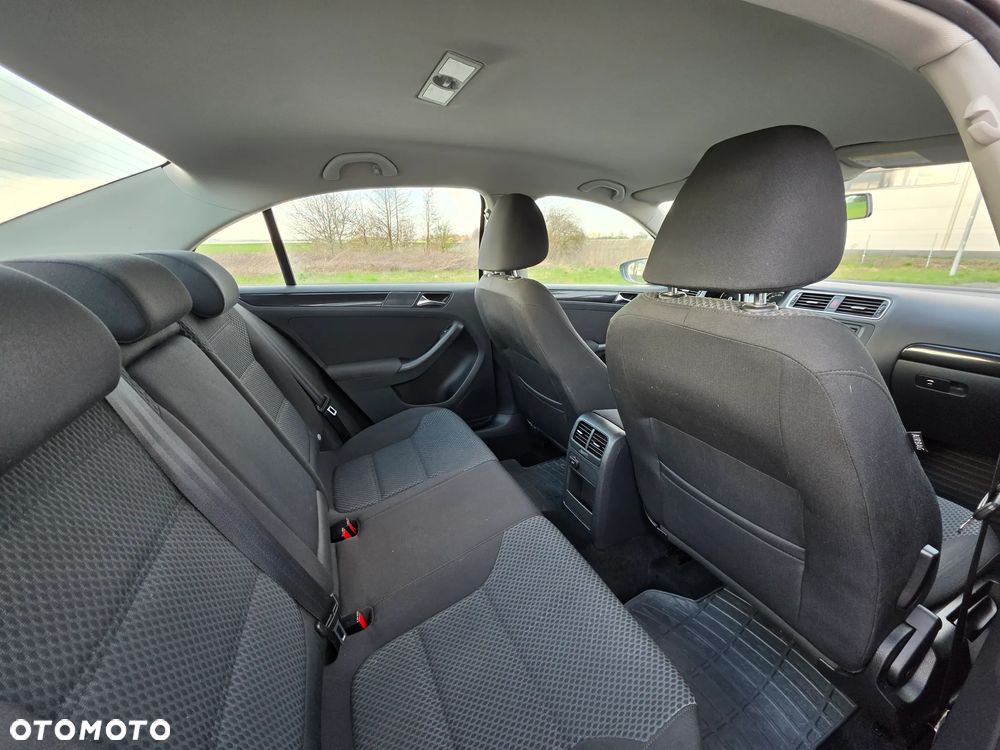 Volkswagen Jetta 1.2 TSI Comfortline Optimum - 9
