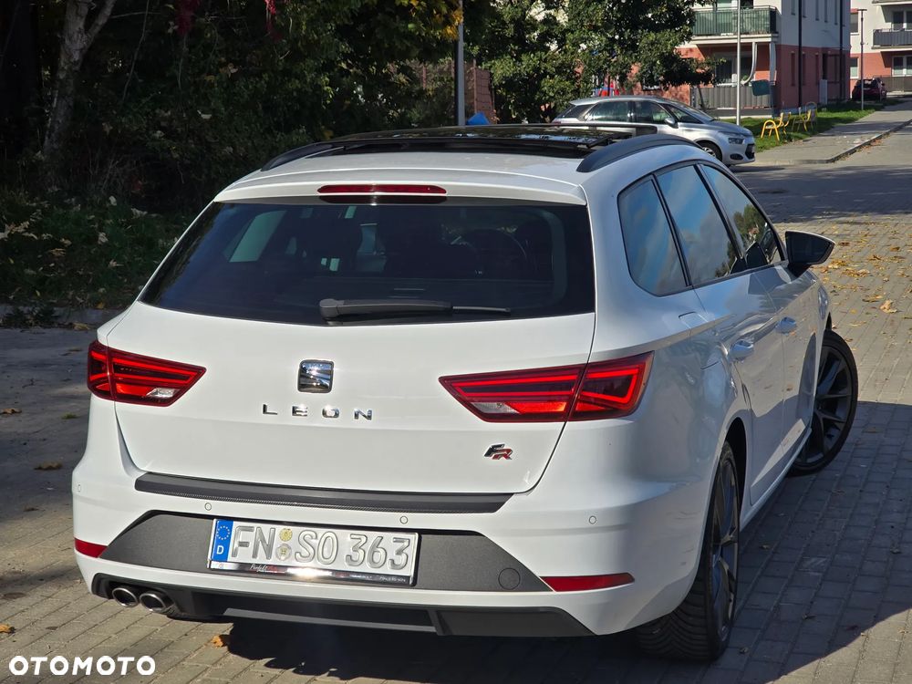 Seat Leon 2.0 TDI DSG FR Black Edition - 40
