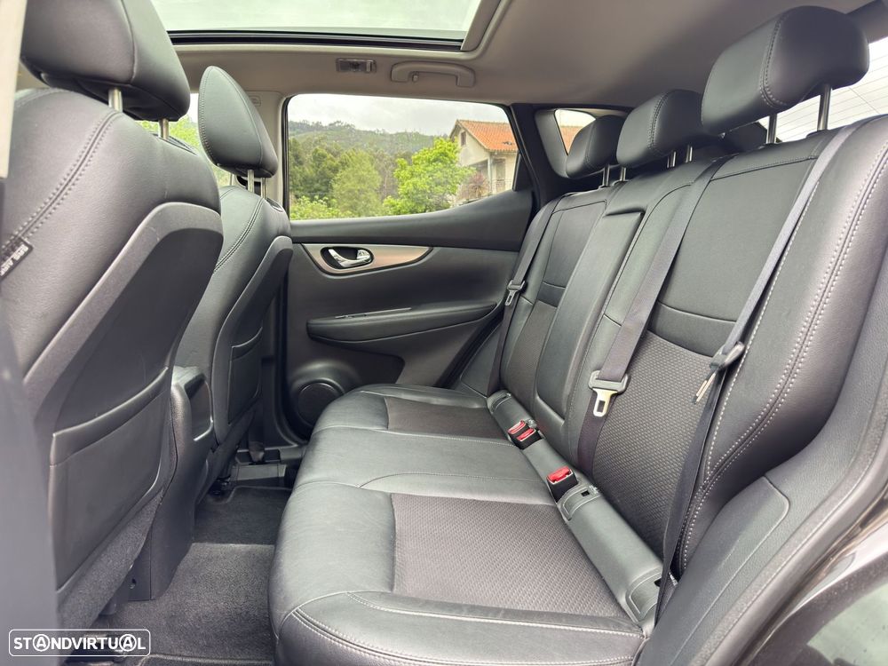 Nissan Qashqai 1.6 dCi Acenta Connect Xtronic - 16
