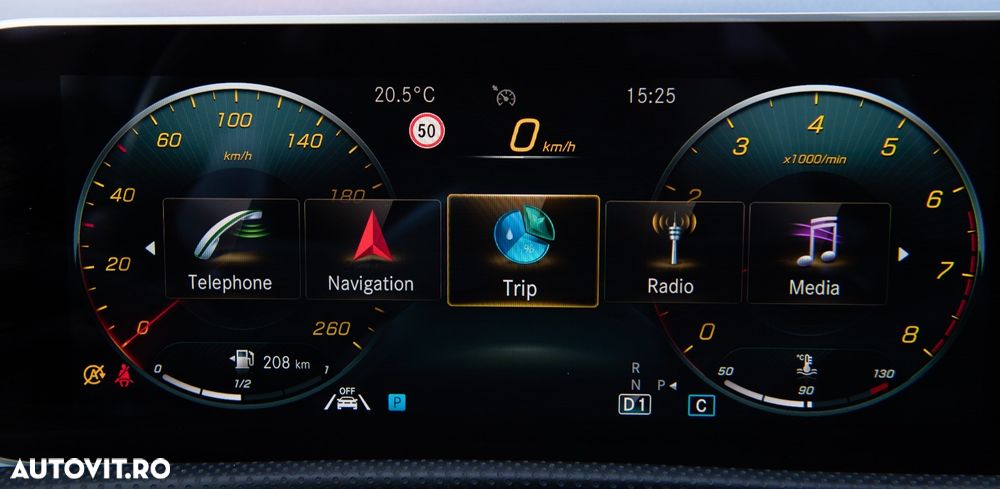 Mercedes-Benz A 220 4Matic 7G-DCT AMG Line - 14