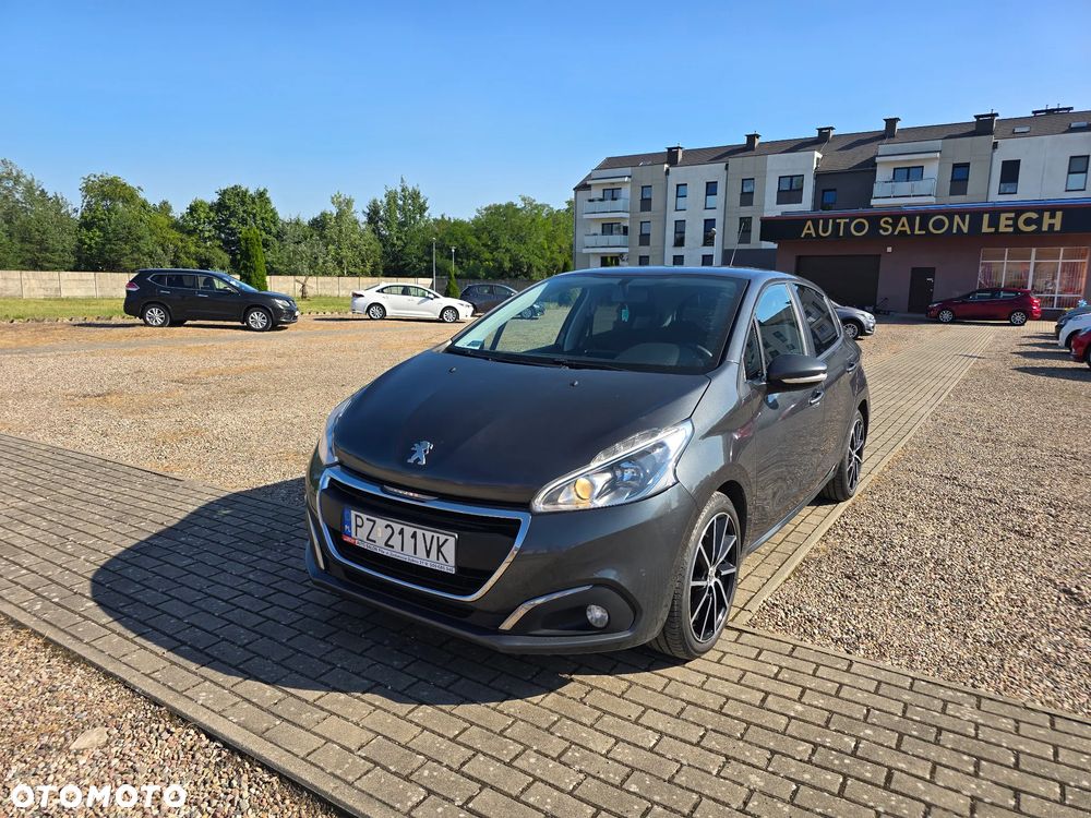 Peugeot 208 1.2 PureTech Style - 1