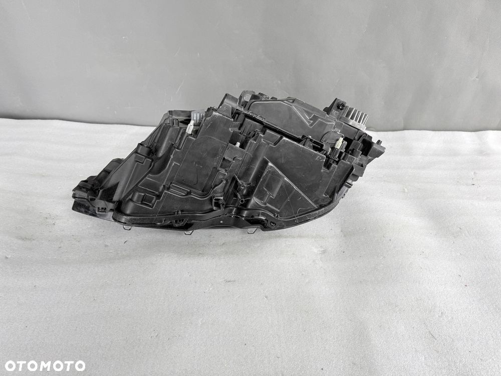 Lampa przednia prawa Volvo S90, V90 31655729 - 7