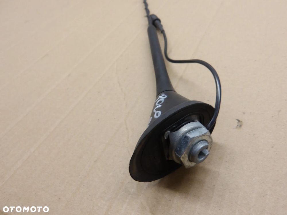 VW POLO IV 9N HB 5D 01-05 1.2B ANTENA DACHOWA - 2