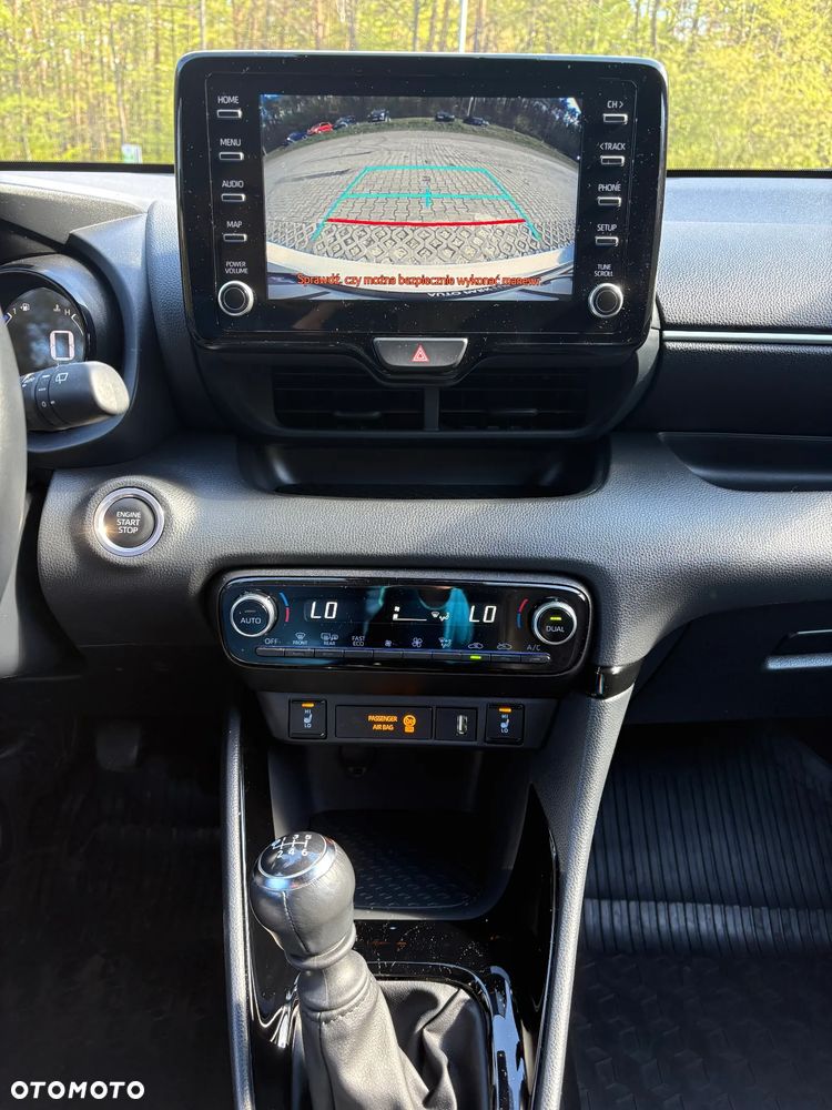 Toyota Yaris 1.5 Selection Elegant - 29