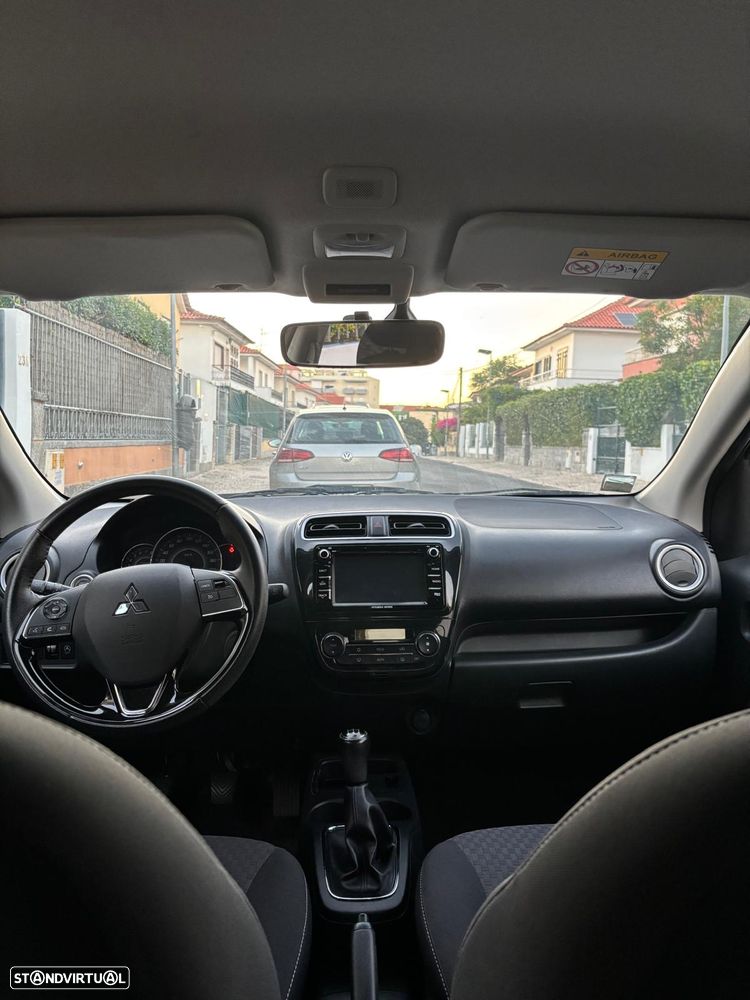 Mitsubishi Space Star 1.2 Intense Connect Edition — fotografia 10