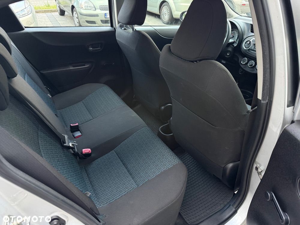 Toyota Yaris 1.33 Premium - 16