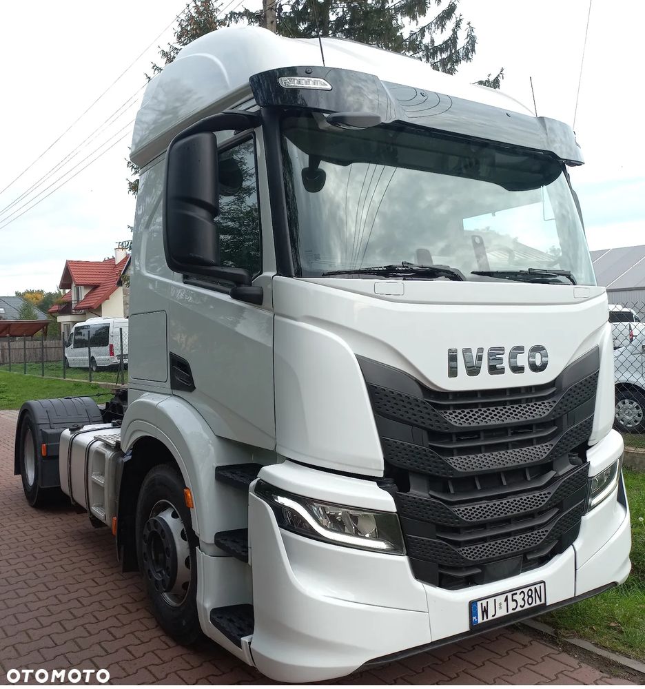 Iveco S-Way - 10