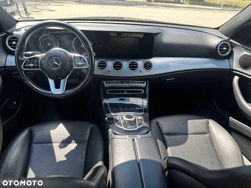 Mercedes-Benz Klasa E 200 d - 11
