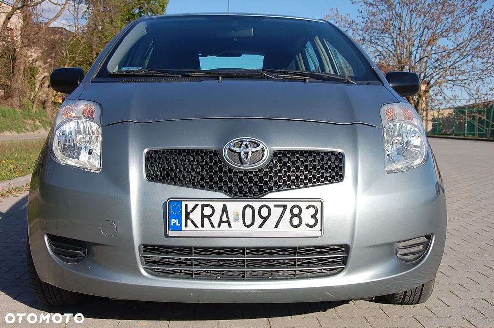 Toyota Yaris 1.3 Sol - 3
