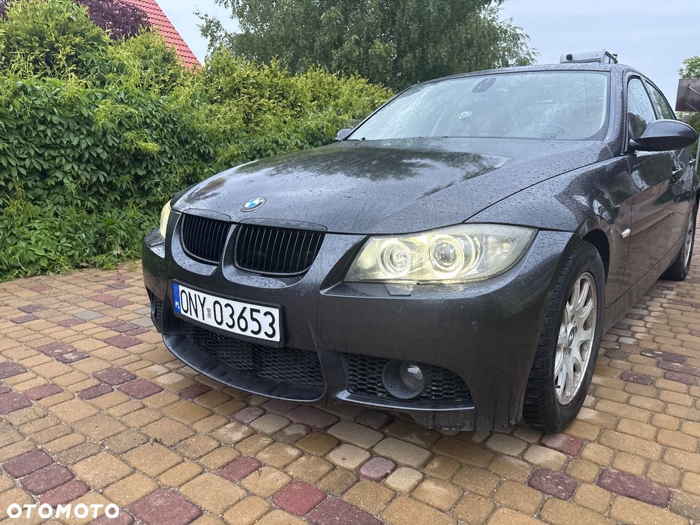 BMW Seria 3 320i - 12