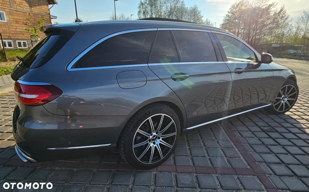 Mercedes-Benz Klasa E 220 d 9G-TRONIC Avantgarde - 12